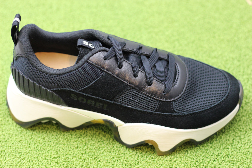 Women's Kinetic Impact Lace - Black Suede/Mesh Side Angle View
