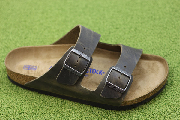 Men's Arizona Sandal - Faded Khaki Leather Side Angle View