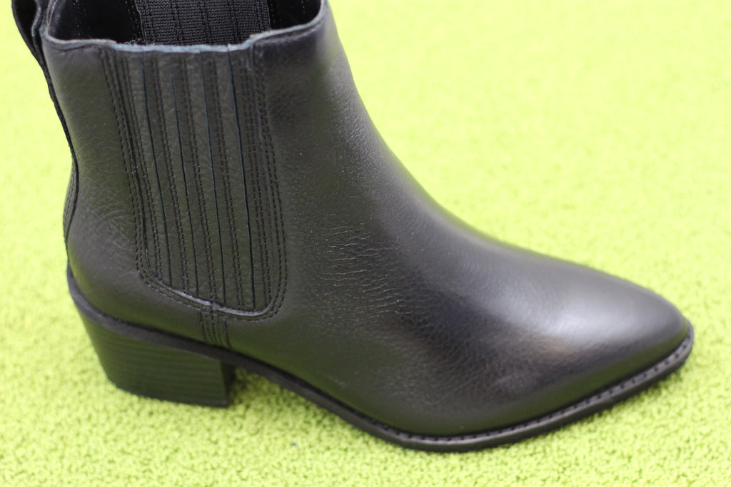 Women's Morzine Top Chelsea Boot - Black Leather Side Angle View