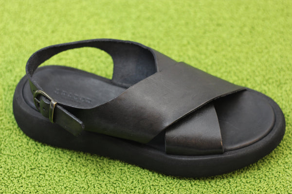 Women's 84645 Sandal - Black Leather Side Angle View