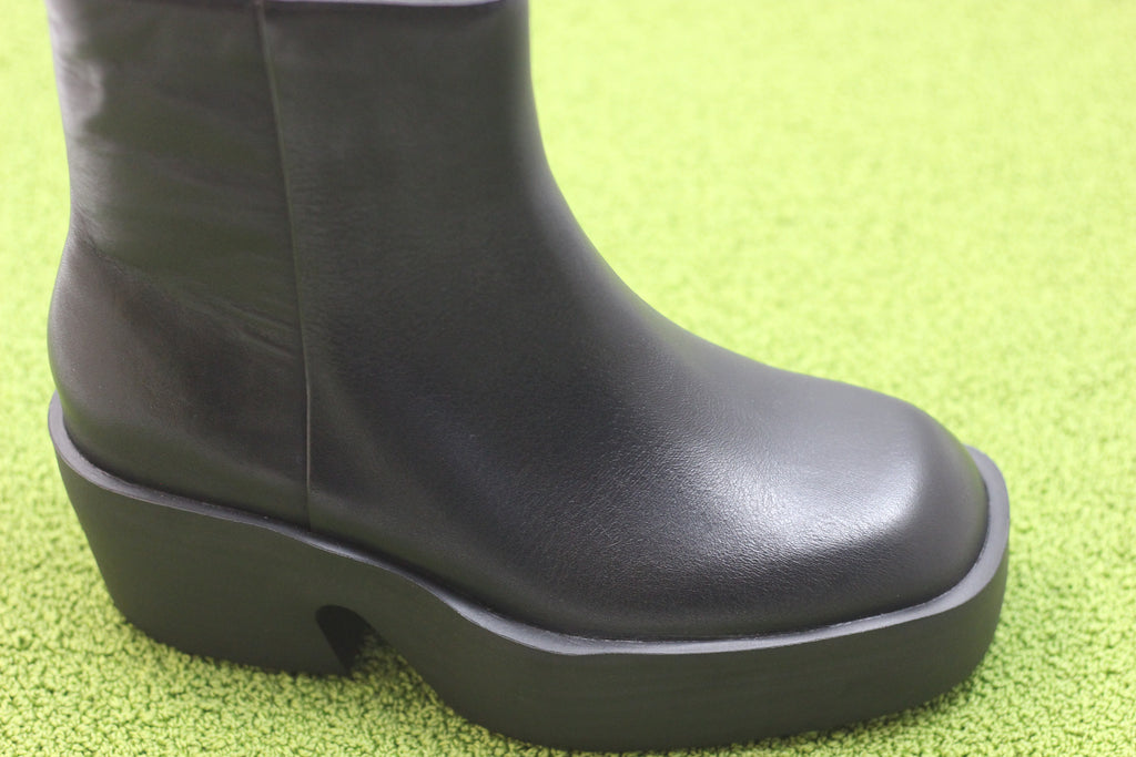 Womens Billie Zip Boot - Black Leather Side Angle View