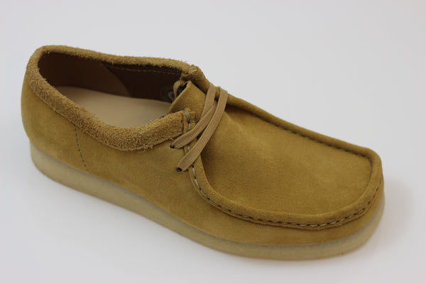 Clarks Men's Wallabee - Oakmoss Suede Side Angle View