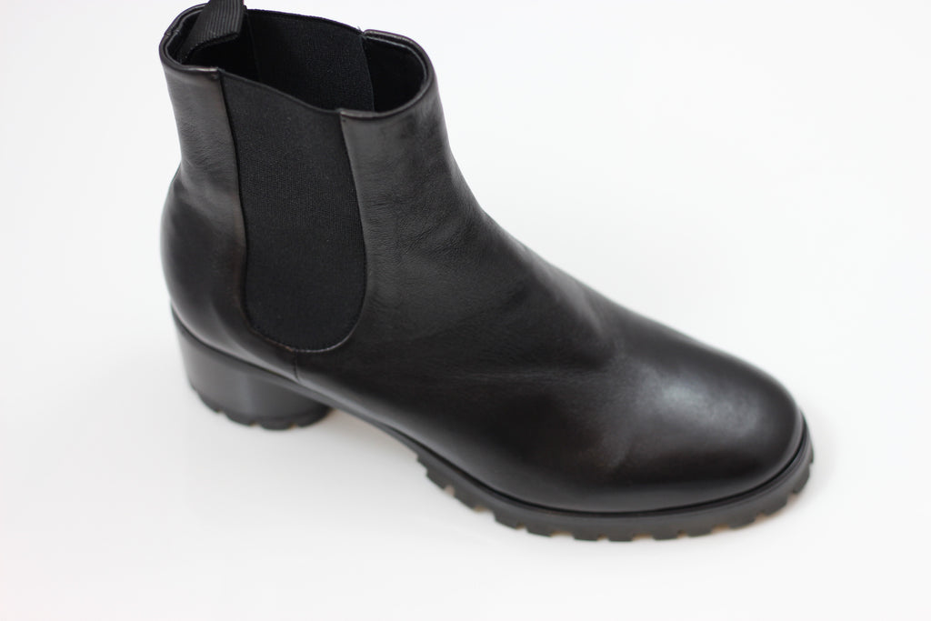 Halmanera Women's Astree25 Chelsea Boot - Black Calf Side Angle View
