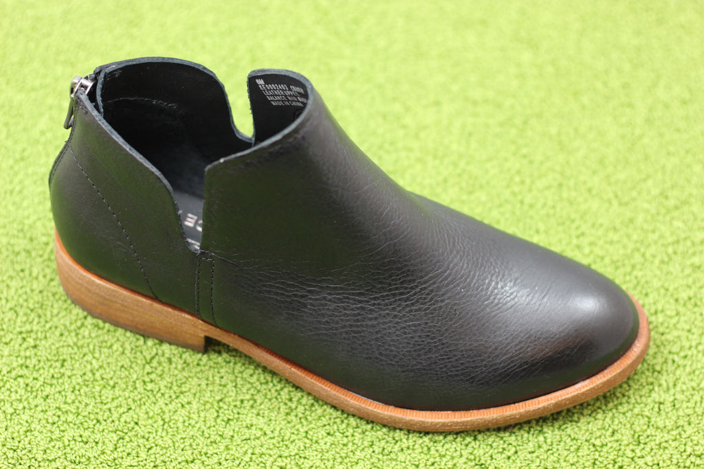 Women's Renny Boot - Black Leather Side Angle View