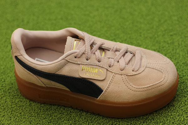 Women's Palermo Elevata Sneaker - Pink/Black Side Angle View