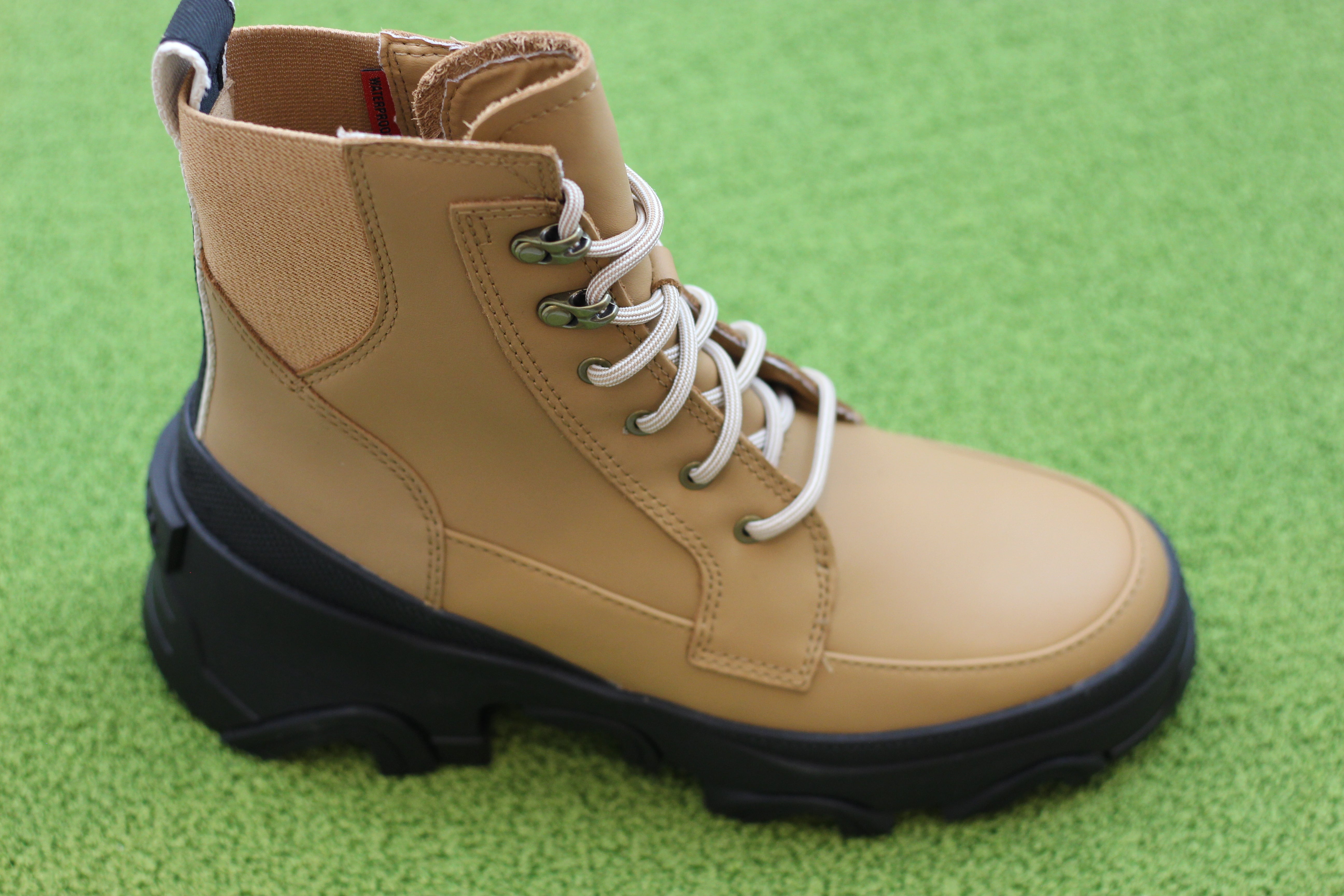美品SOREL 防水ファー付きブーツ ブラック SOREL ブーツ SOREL/ アウトアンドアバウト4 クラシック