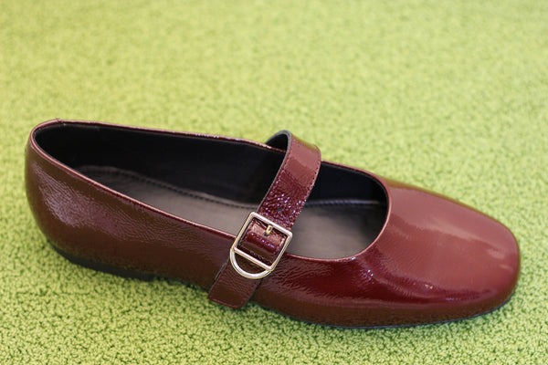 Womens Jolin Mary Jane - Cherry Patent Leather Side Angle View