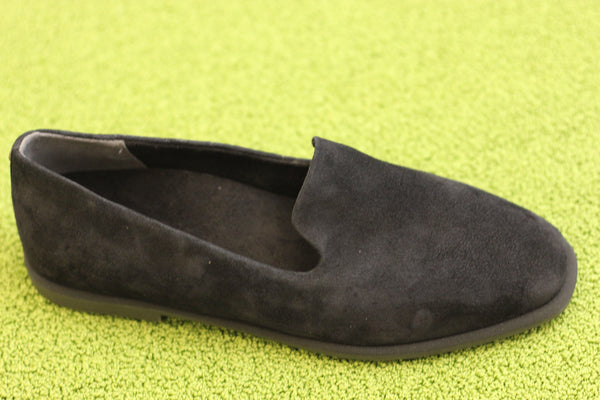 Vionic Women's Willa 2.0 Slip On - Black Suede Side View