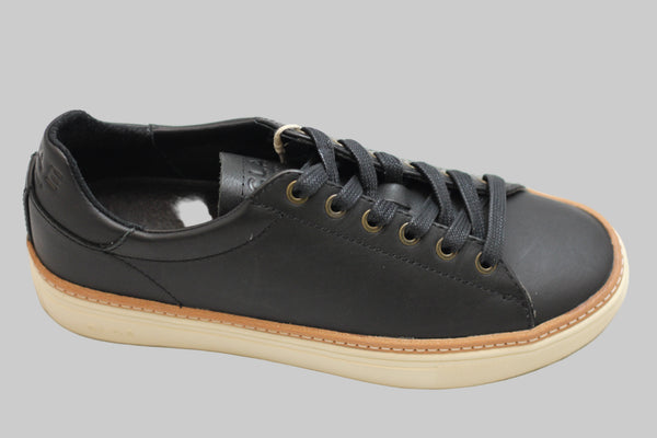 Mens Bradley Welt -  Black Leather Side  Angle View