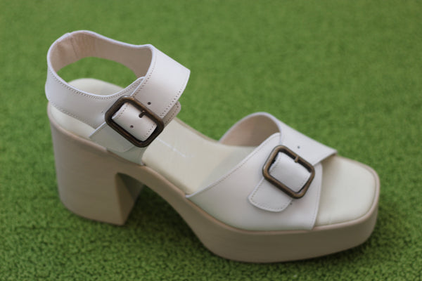 Women's Margo Sandal - Cloud Leather Side Angle View