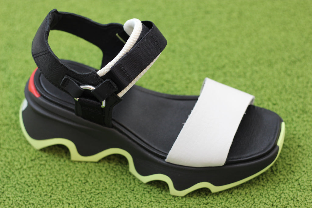 Women's Kinetic Impact Sandal - Black/Jet Leather Side Angle View