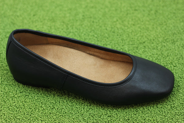 Women's Orinda Ballet - Black Leather Side Angle View