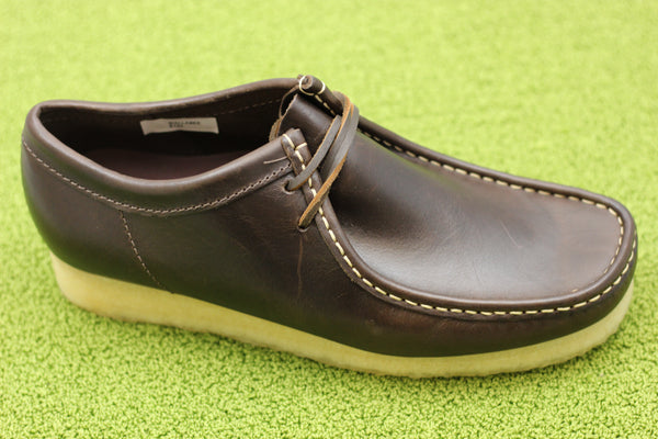 Men's Wallabee - Brown Leather Side Angle View