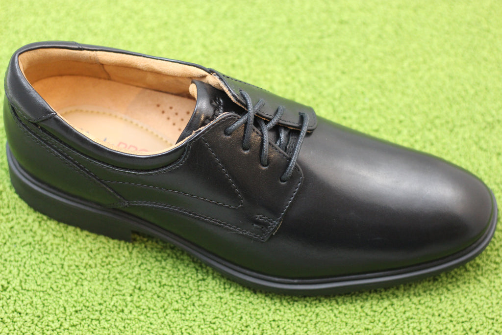 Men's Eldridge Plain - Black Leather Side Angle View