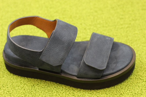 Women's Oingo Sandal - Navy Leather Side View