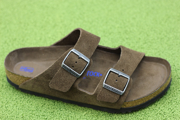 Men's Arizona Sandal - Carafe Suede Side Angle View