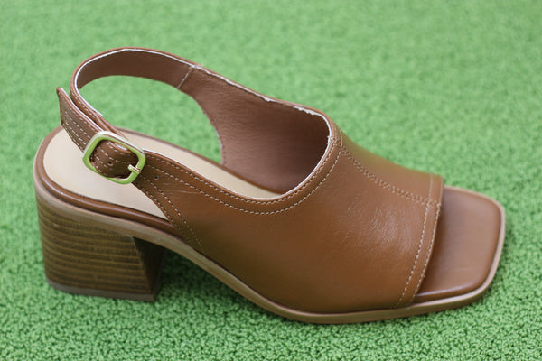 Women's Teresa Slingback Heel - Tan Calf Side Angle View