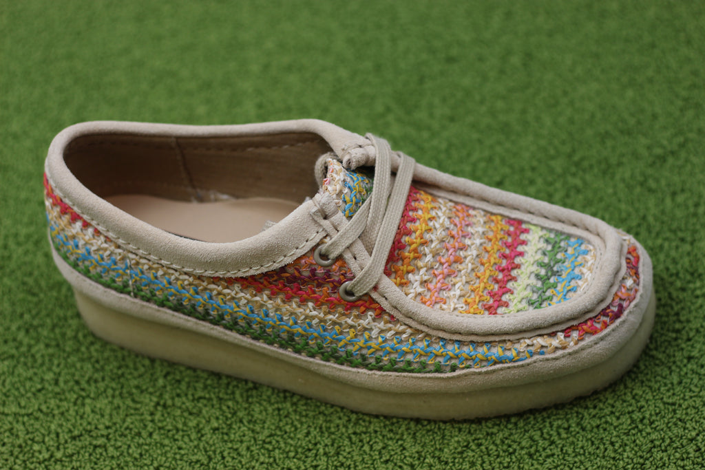 Women's Wallabee - Multi Raffia/Suede Side Angle View