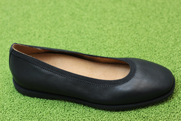 Women's Caroll Ballet - Black Leather Side Angle View