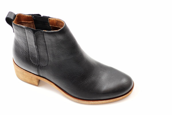 Kork Ease Women's Mindo Boot - Black Leather Side Angle View