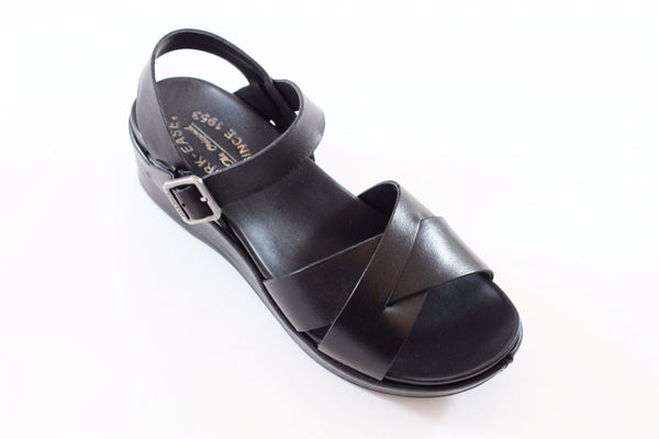 Women's Myrna 2.0 Sandal - Black Leather Side Angle View
