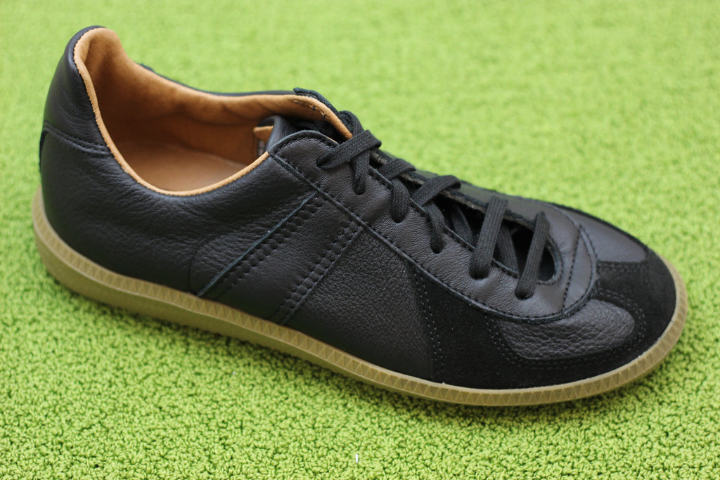 Reproduction of Found Unisex 1700L Sneaker - Black Leather/Suede Side Angle View